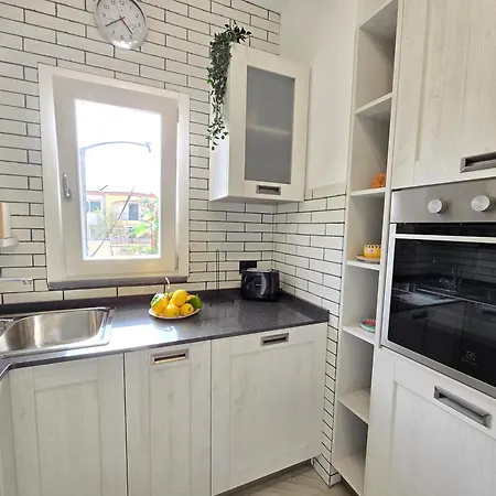 Grazy - Bright New With Terrace And Jacuzzi * Vico Equense