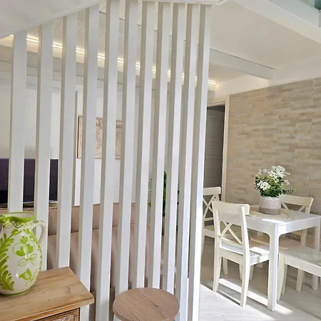 Grazy - Bright New With Terrace And Seasonal Pool