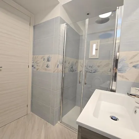 Grazy - Bright New With Terrace And Jacuzzi Feriehus Vico Equense
