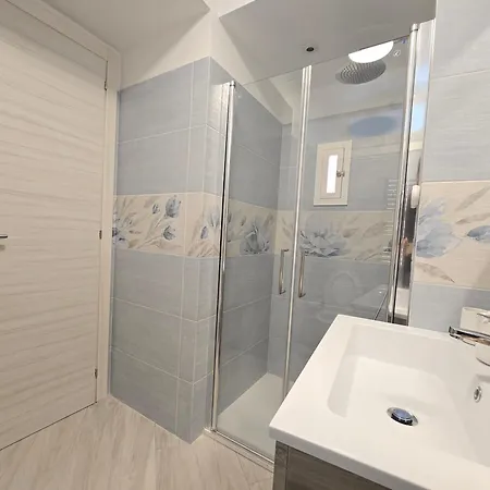 Grazy - Bright New With Terrace And Jacuzzi Сasa de vacaciones Vico Equense