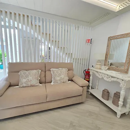 Grazy - Bright New With Terrace And Jacuzzi Feriehus *