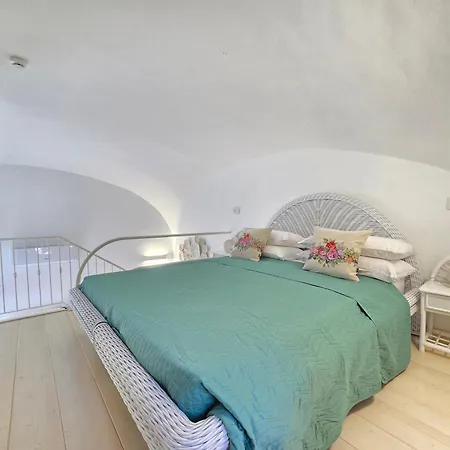 Grazy - Bright New With Terrace And Jacuzzi Feriehus *