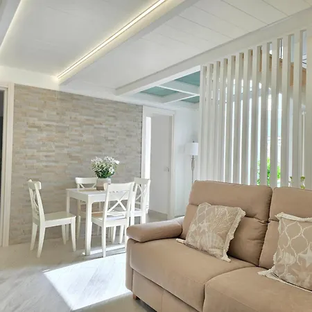Vakantiehuis Grazy - Bright New With Terrace And Jacuzzi *