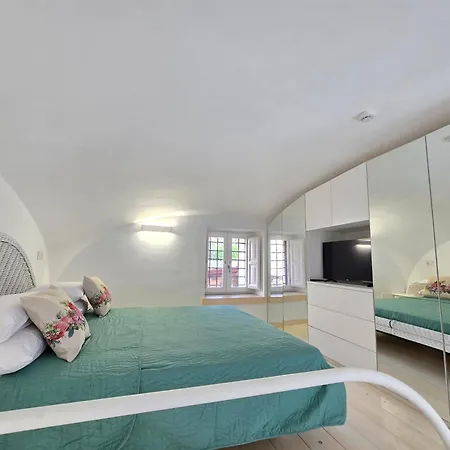 Grazy - Bright New With Terrace And Jacuzzi Vakantiehuis *