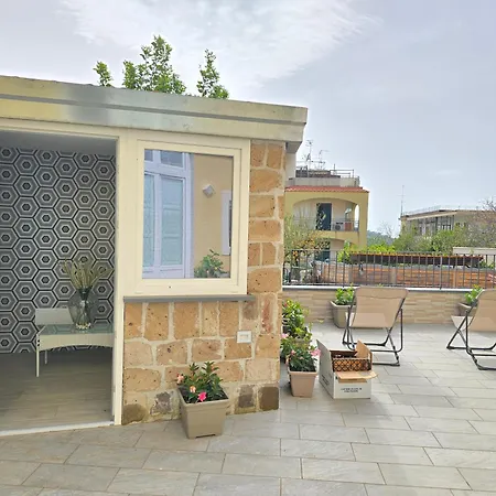 Grazy - Bright New With Terrace And Jacuzzi Vakantiehuis Vico Equense