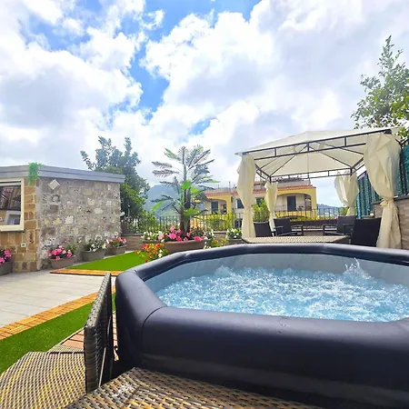 Vakantiehuis Grazy - Bright New With Terrace And Jacuzzi