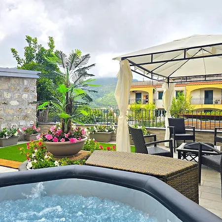 Vakantiehuis Grazy - Bright New With Terrace And Jacuzzi *