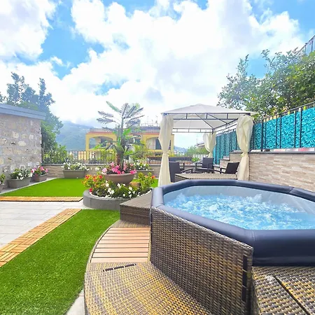 Grazy - Bright New With Terrace And Jacuzzi Vakantiehuis *